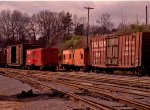 SOU x749 & x505 pass at the south end of Glenwood Yard